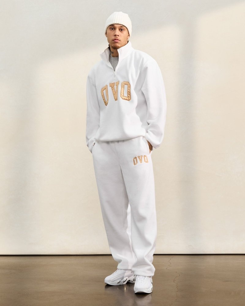 pantalones octobers very own ovo arch logo open hem sweatpant blancos