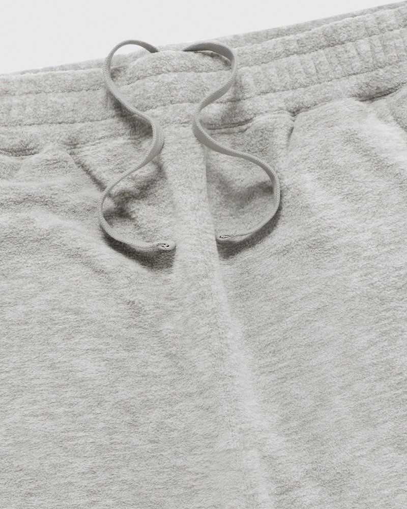 pantalones octobers very own ovo arch logo open hem sweatpant grises